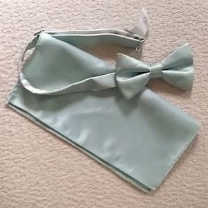 pale aquamarine bow tie set